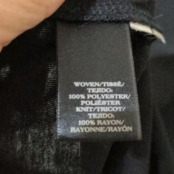 Ann Taylor keyhole front tank top - Picture 6 of 8